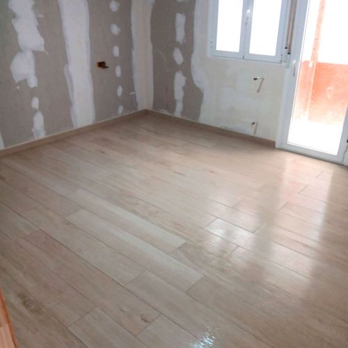 Salón de vivienda en proceso de reforma